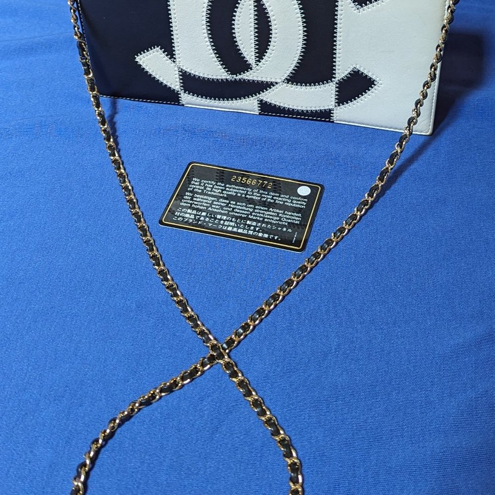 CHANEL Handbag